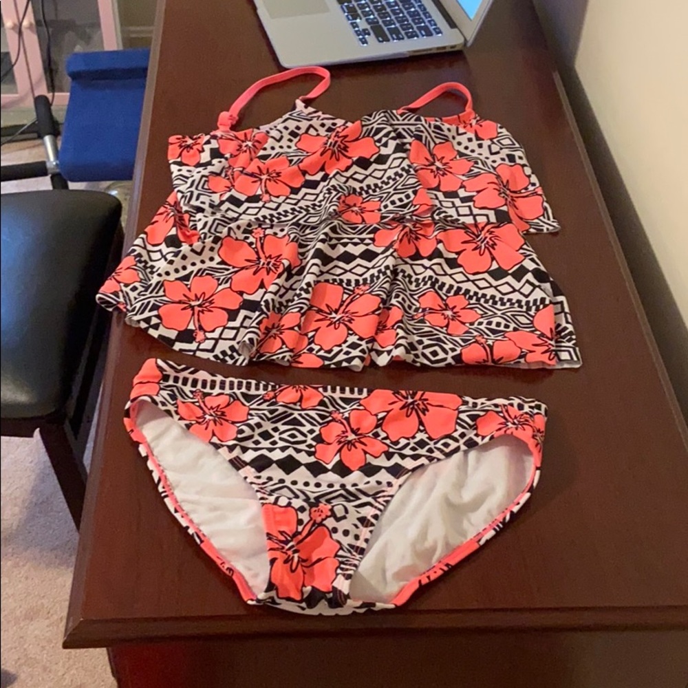 Girls bathing suit tankini